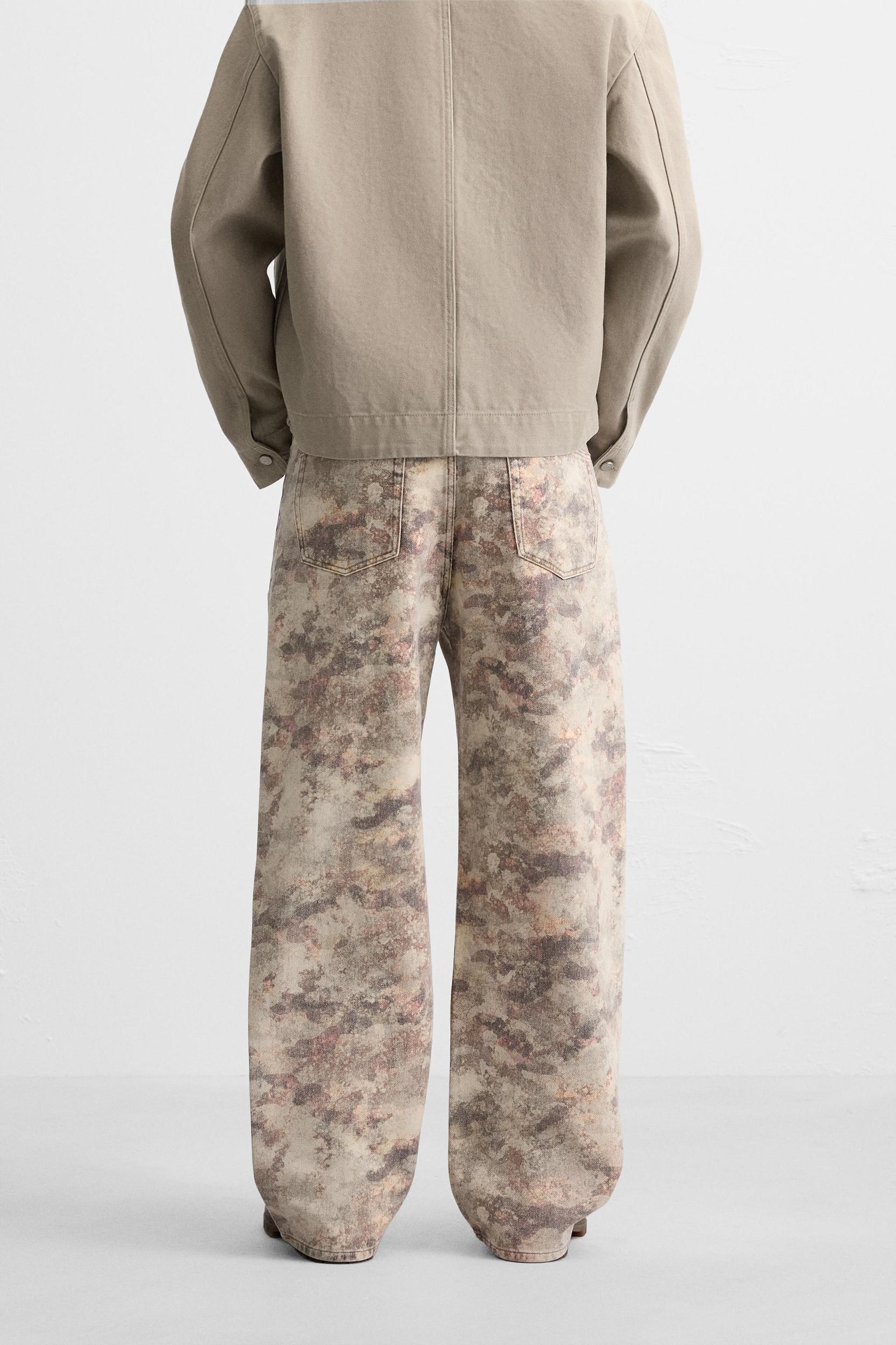 CONTRAST PRINT PANTS Product Image