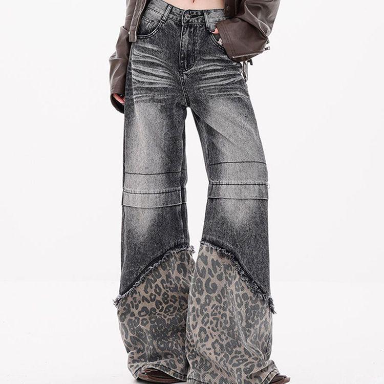 Low Rise Washed Leopard Print Paneled Straight-Fit Wide-Leg Jeans Product Image