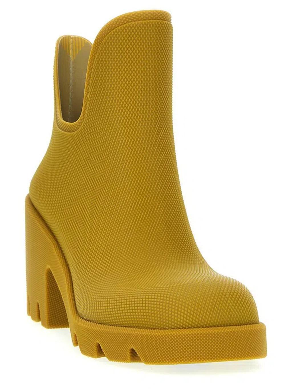 BURBERRY Marsh Ankle Rubber Boots In Manilla Product Image