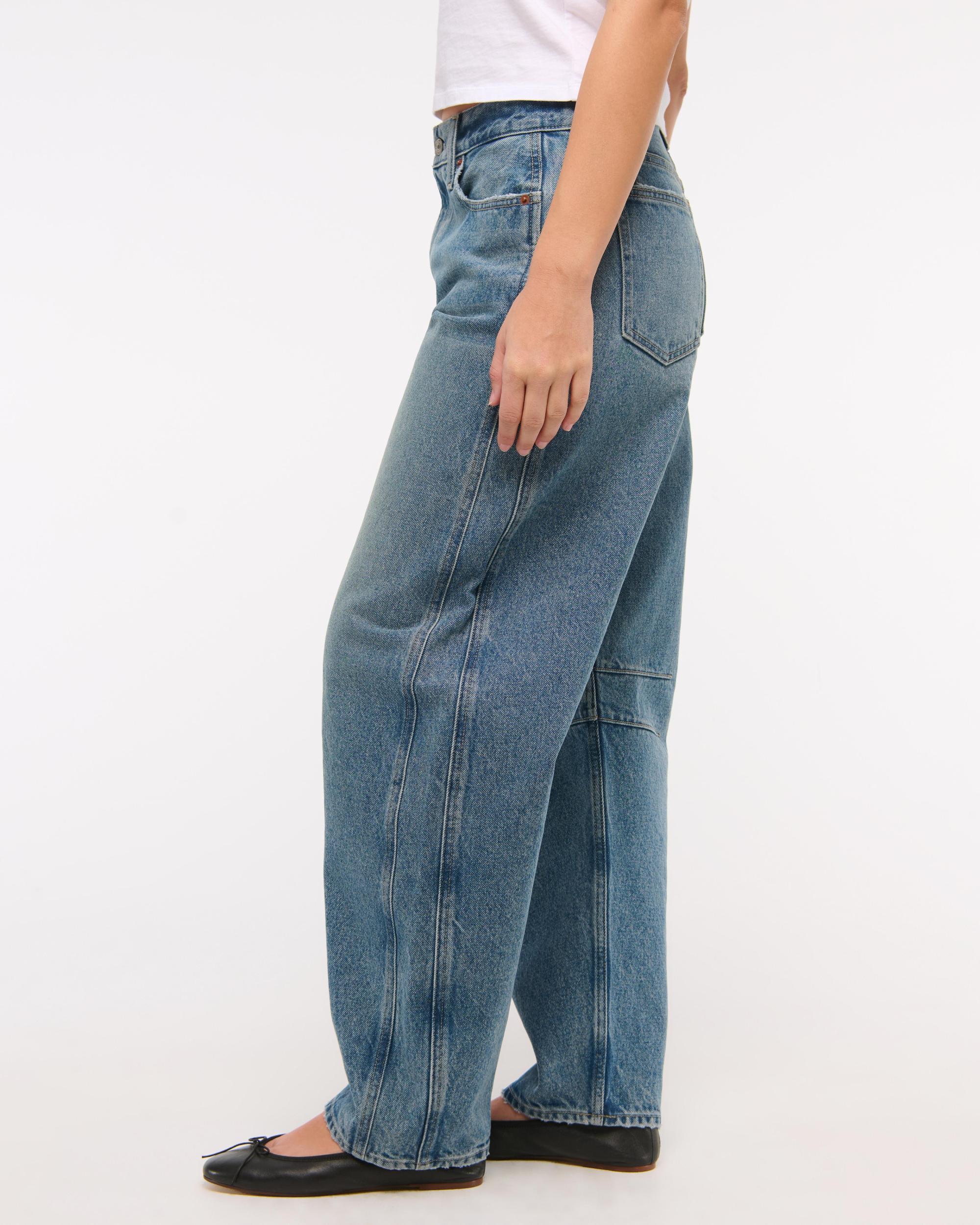 Curve Love Mid Rise Barrel Jean Product Image