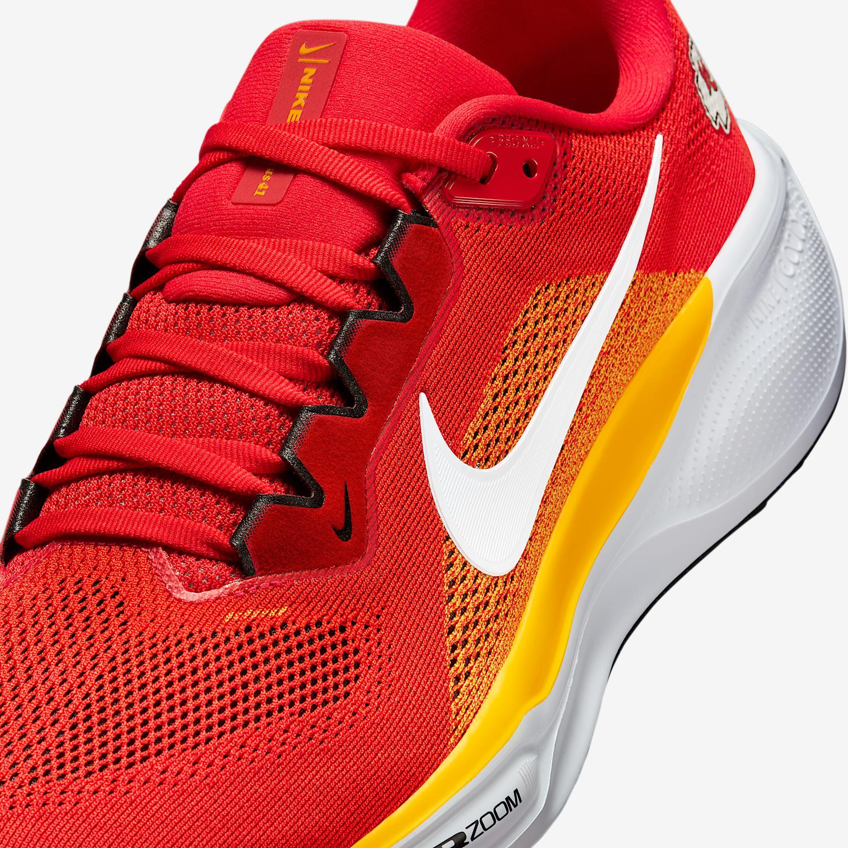 Kansas City Chiefs Pegasus 41 Men's Nike NFL Road Running Shoes Product Image
