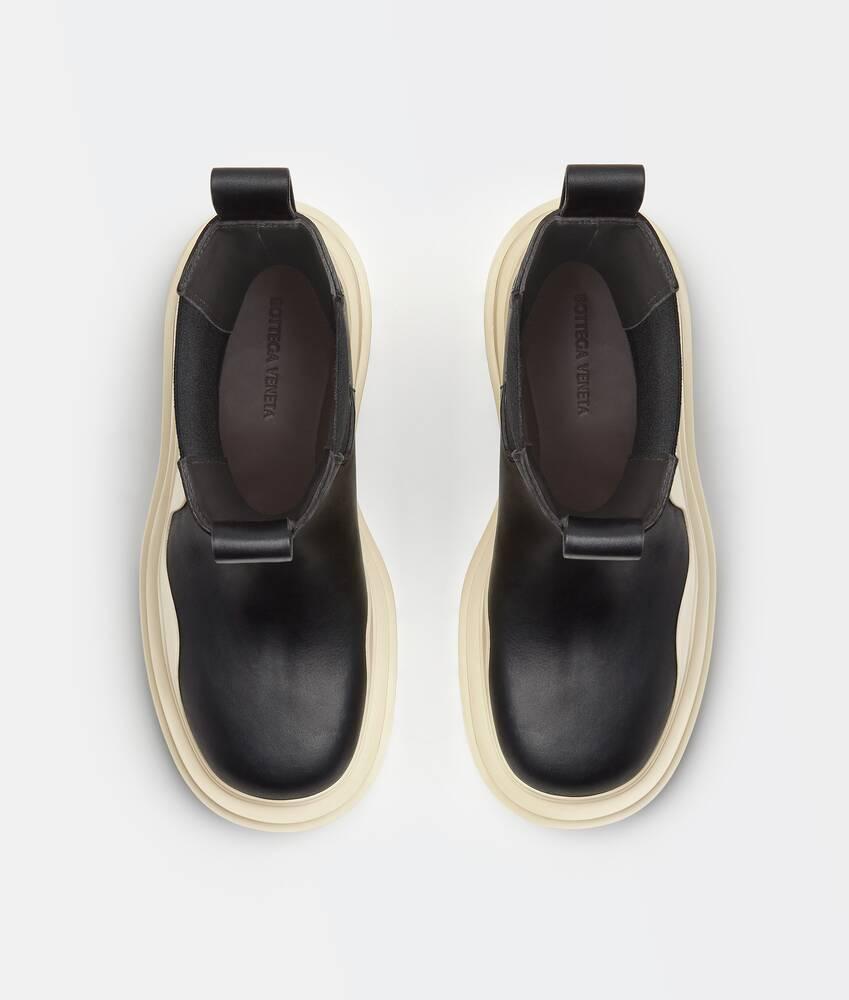 Women's Tire Chelsea Boot in Black / Sea salt Product Image