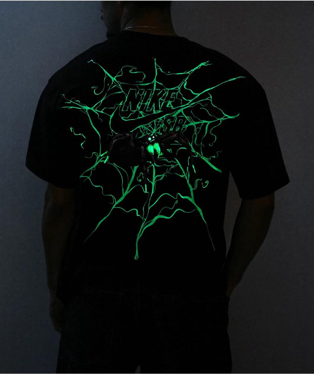 Nike SB Spider Glow Black T-Shirt Product Image