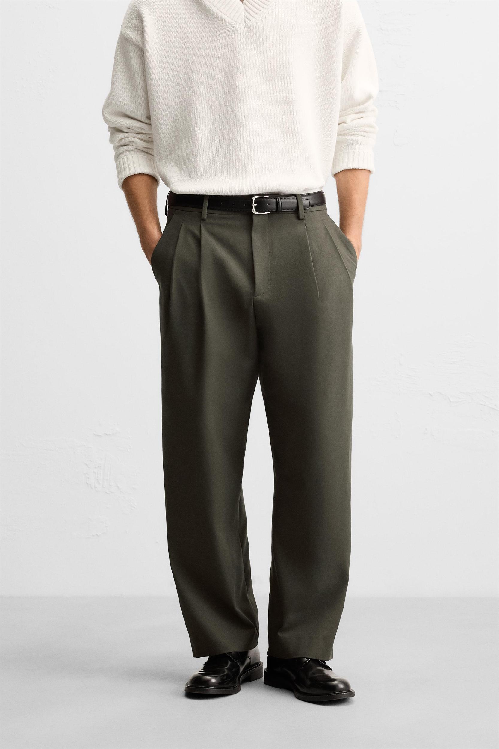 RELAXED FIT PLEATED PANTS Product Image