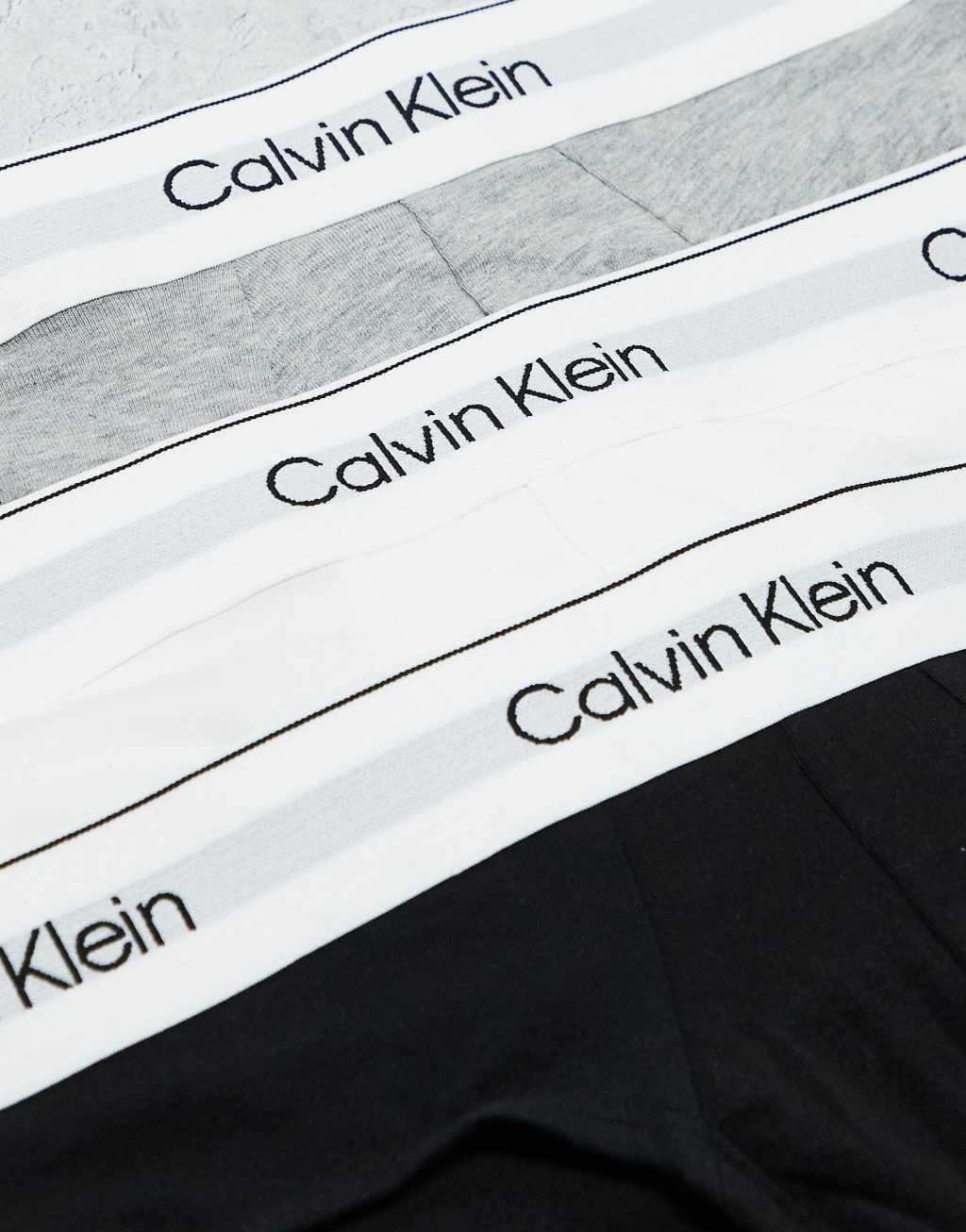 Calvin Klein Modern Cotton 3 pack hip briefs in black/gray/white Product Image