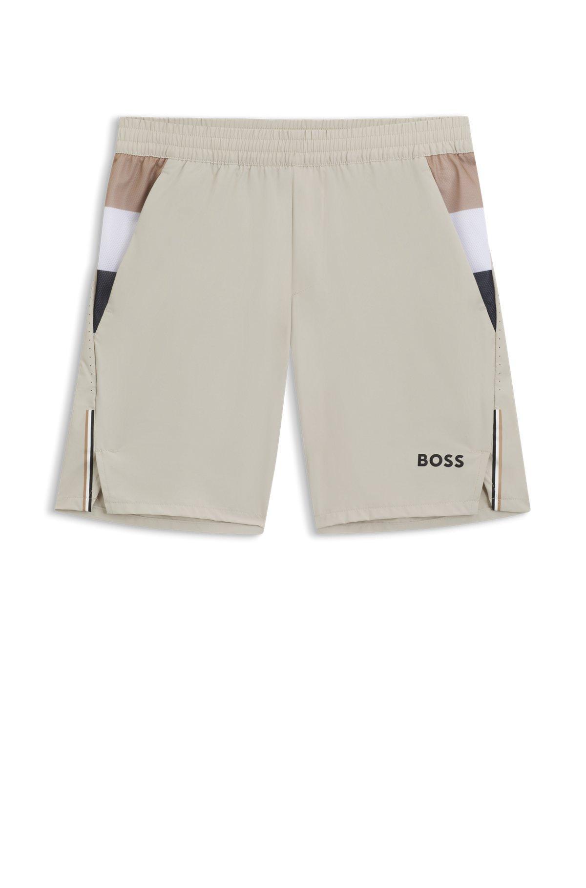 Active tennis shorts in stretch fabric with moisture management Product Image