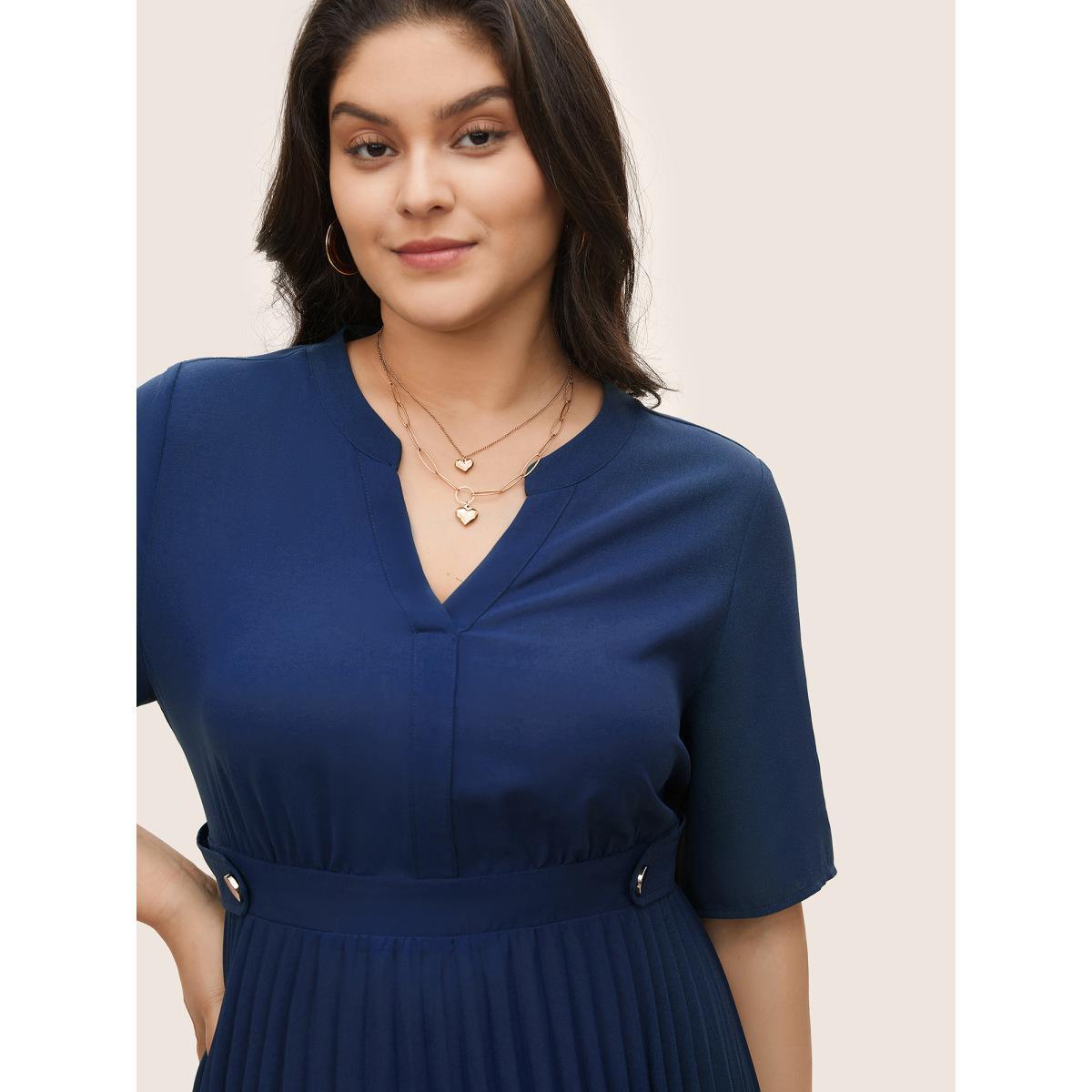 Plus Size Solid Button Detail Notched Pleated Hem Dress DarkBlue Women At the Office Non Notched collar Short sleeve Curvy Midi Dress BloomChic 14-16/1X Product Image