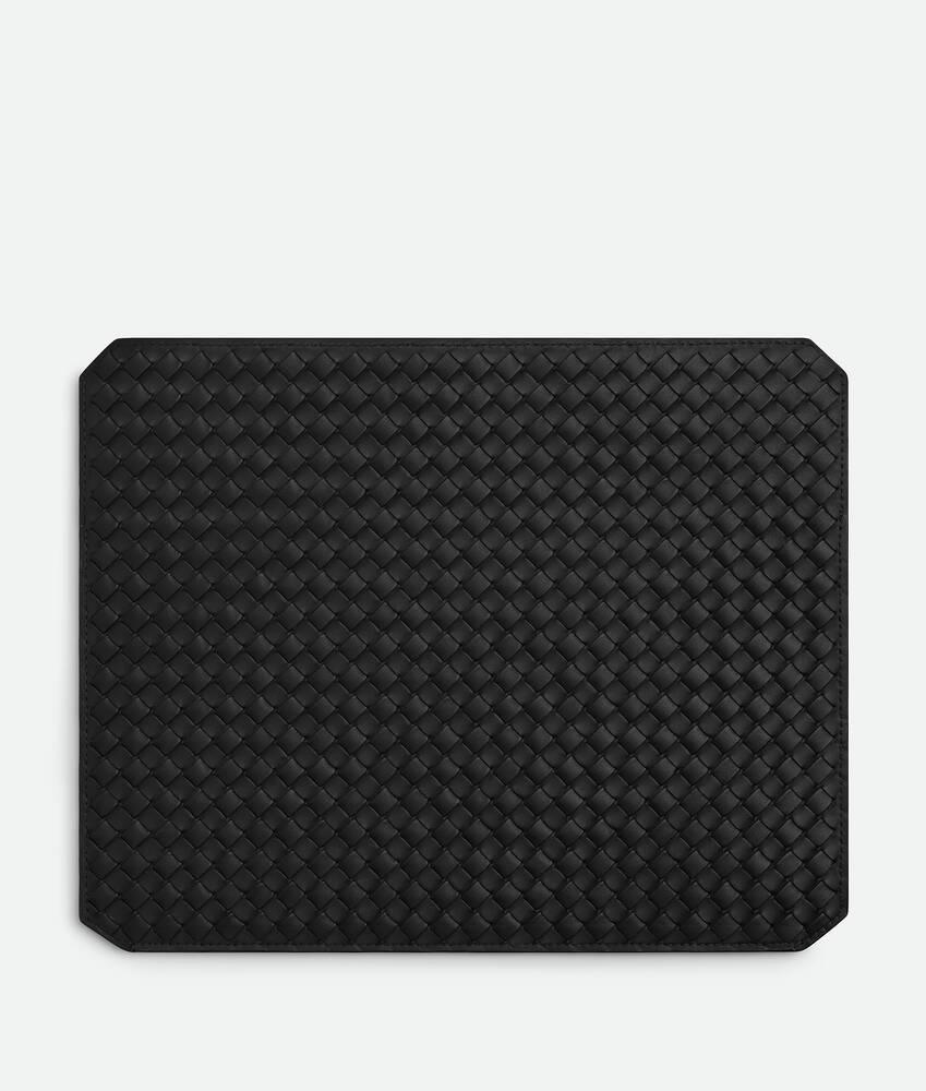 Men's Intrecciato Piccolo Ipad Pro Case in Black Product Image