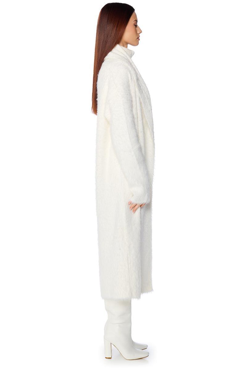 KYLIE FUZZY CARDIGAN IN WHITE Product Image