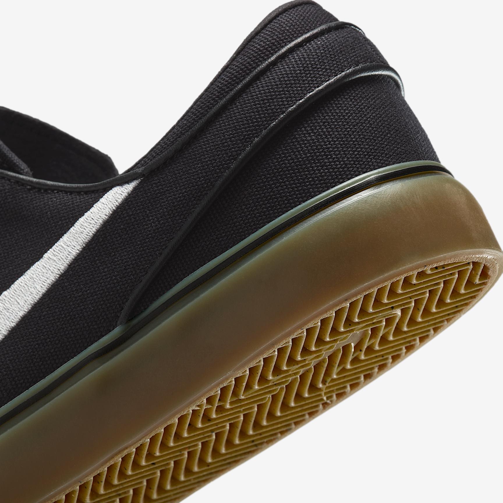 Men's Nike SB Zoom Janoski OG+ Canvas Skate Shoes Product Image