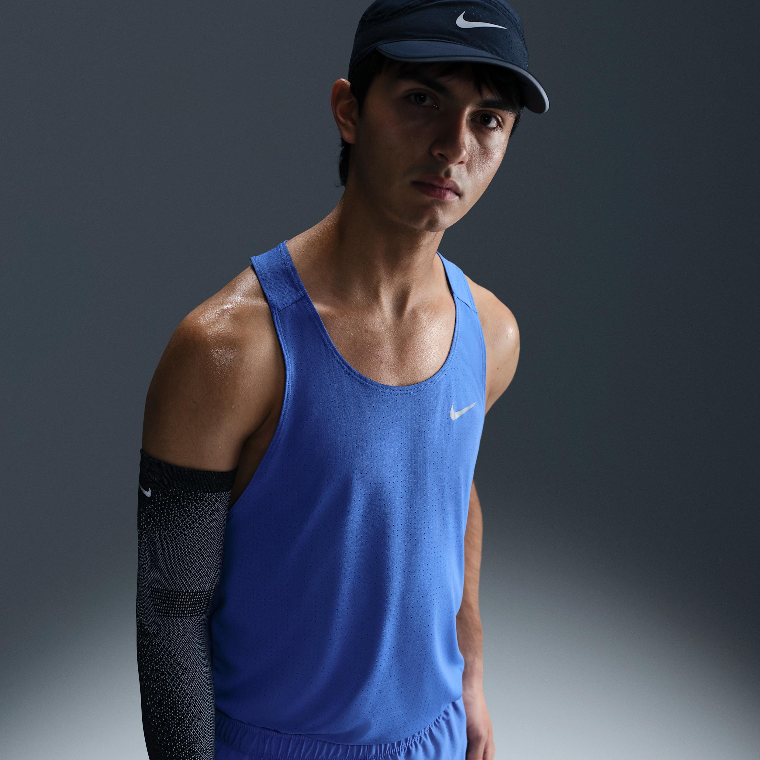 Nike Men's Fast Dri-FIT Running Singlet Product Image