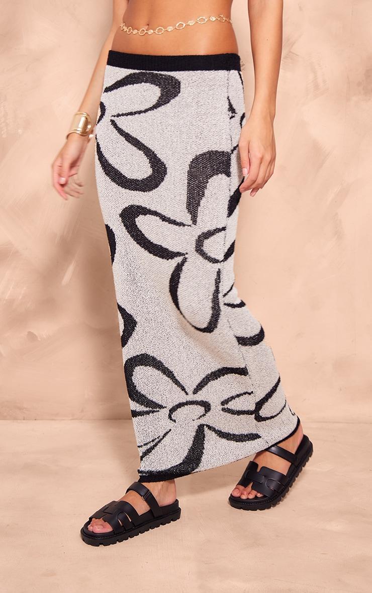 Monochrome Towel Knit Flower Detail Maxi Skirt Product Image