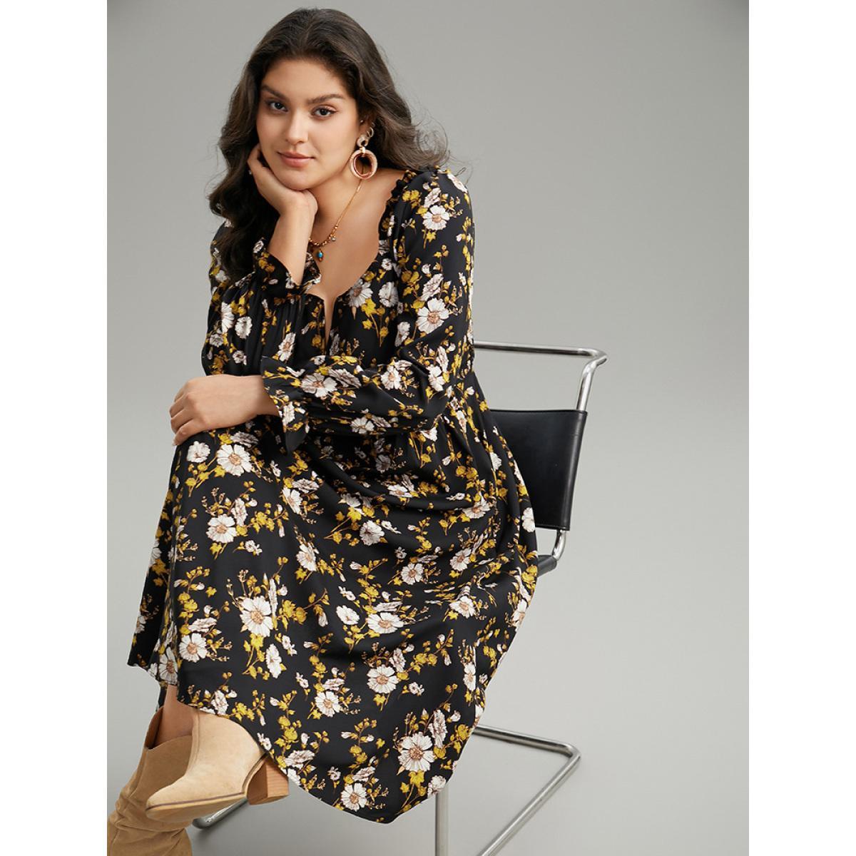 Plus Size Floral Print Notched Frill Trim Gathered Shirred Dress Black Women Vacation Gathered Notched collar Long Sleeve Curvy Midi Dress BloomChic 18-20/2X Product Image