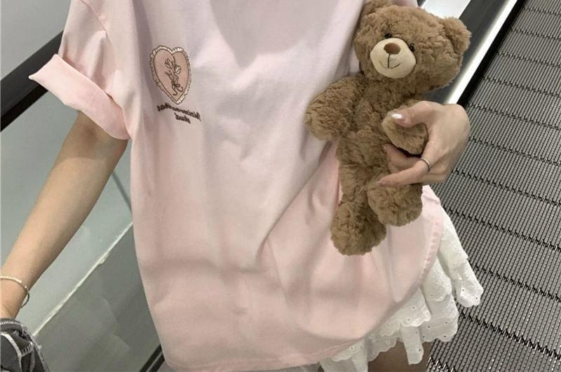 Short Sleeve Heart & Lettering Print Loose-Fit Tee Product Image