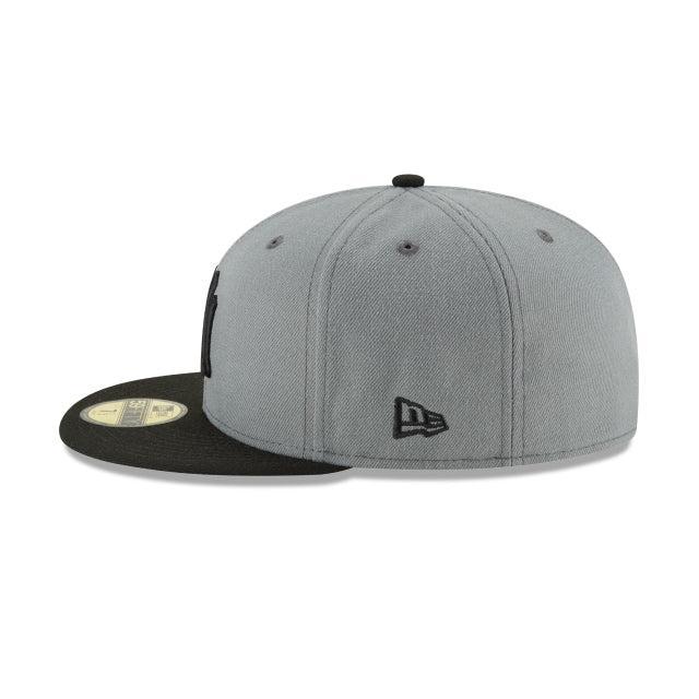 Detroit Lions Black On Black 9FIFTY Snapback Hat Male Product Image