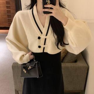 V-Neck Two Tone Crop Frog Button Cardigan / Sleeveless Square Neck Plain Midi A-Line Dress Product Image