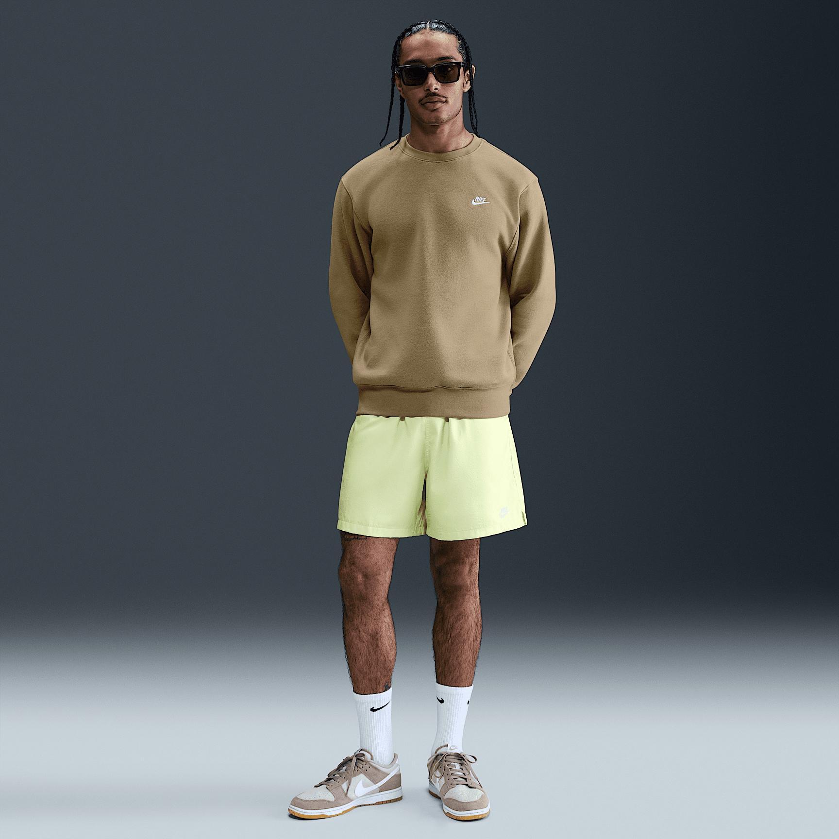 Nike Men's Club Fleece Crew Product Image