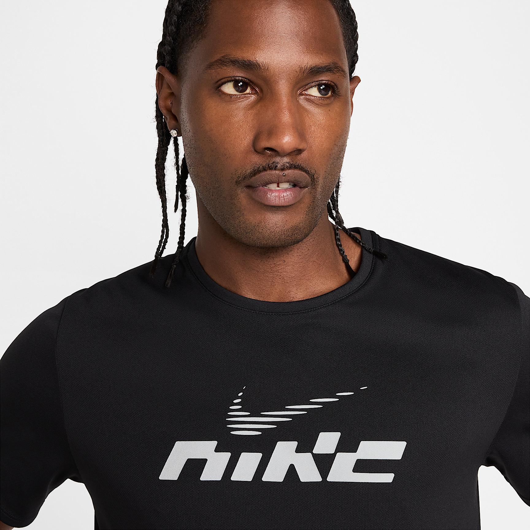 Nike Miler Flash Men's Dri-FIT UV Short-Sleeve Running Top Product Image