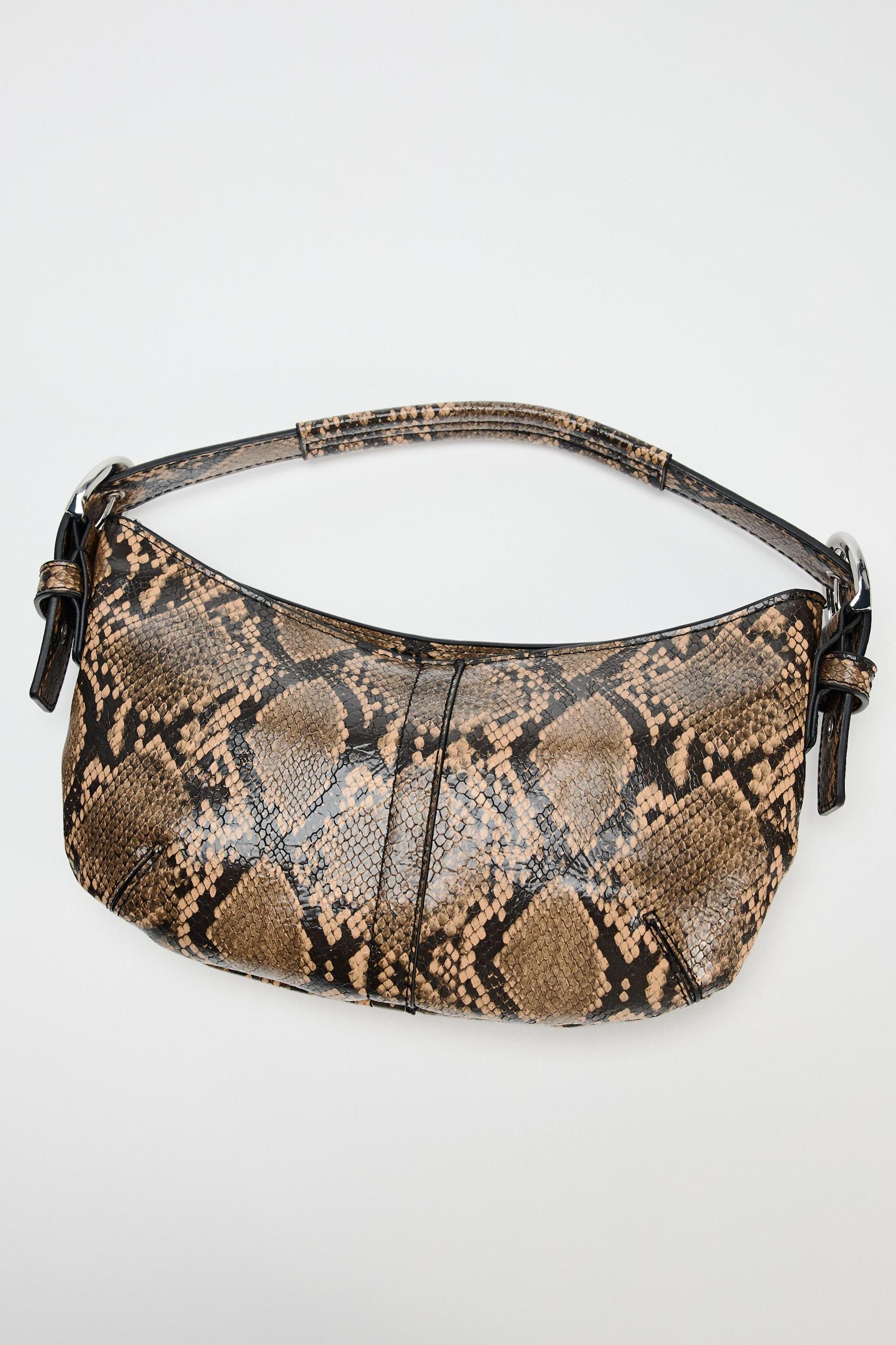 ANIMAL PRINT SHOULDER BAG Product Image
