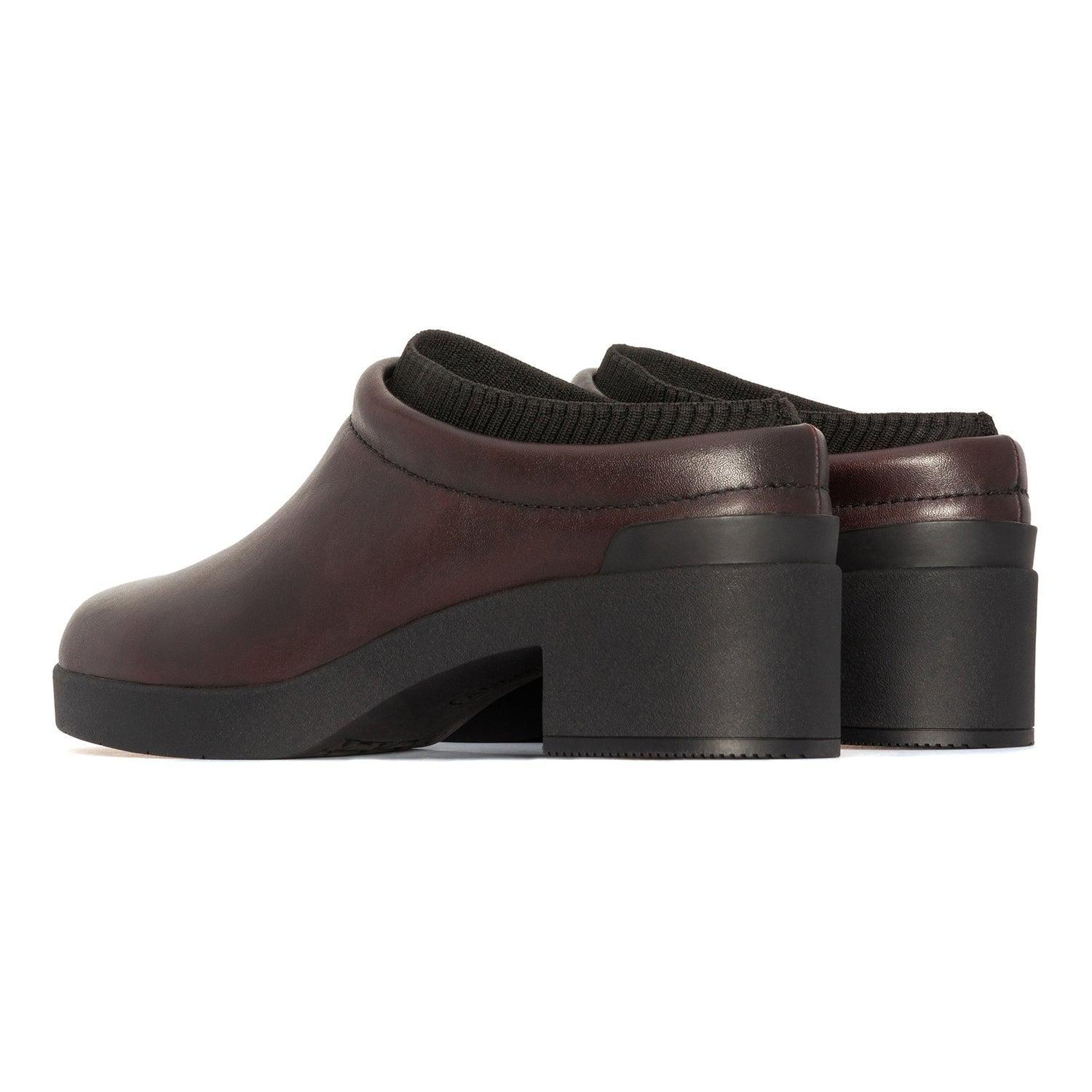 Capital Clog Metatarsal Female Product Image