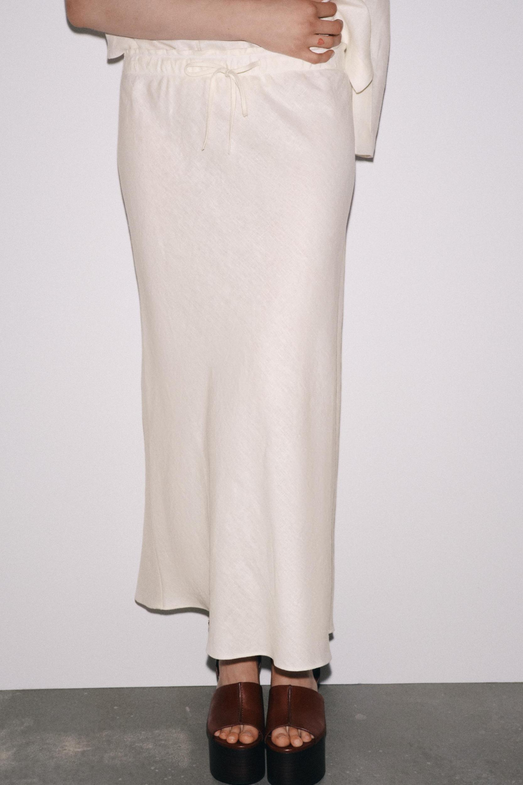 ZW COLLECTION LINEN SHORT SLEEVE TOP Product Image