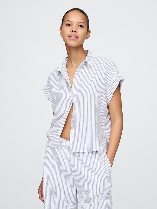 Linen-Blend Cropped Shirt Product Image