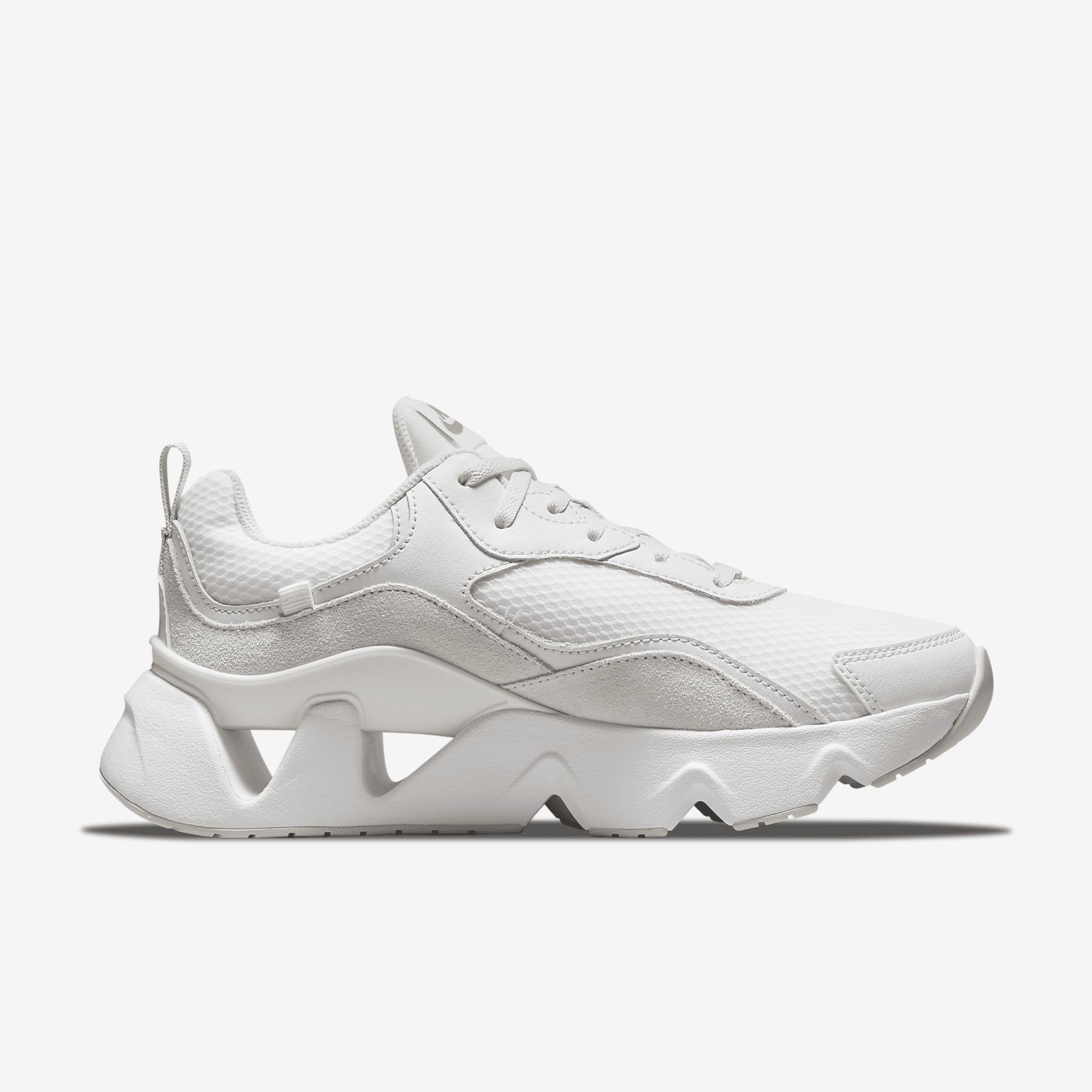 Nike Women's Ryz 365 2 Shoes Product Image