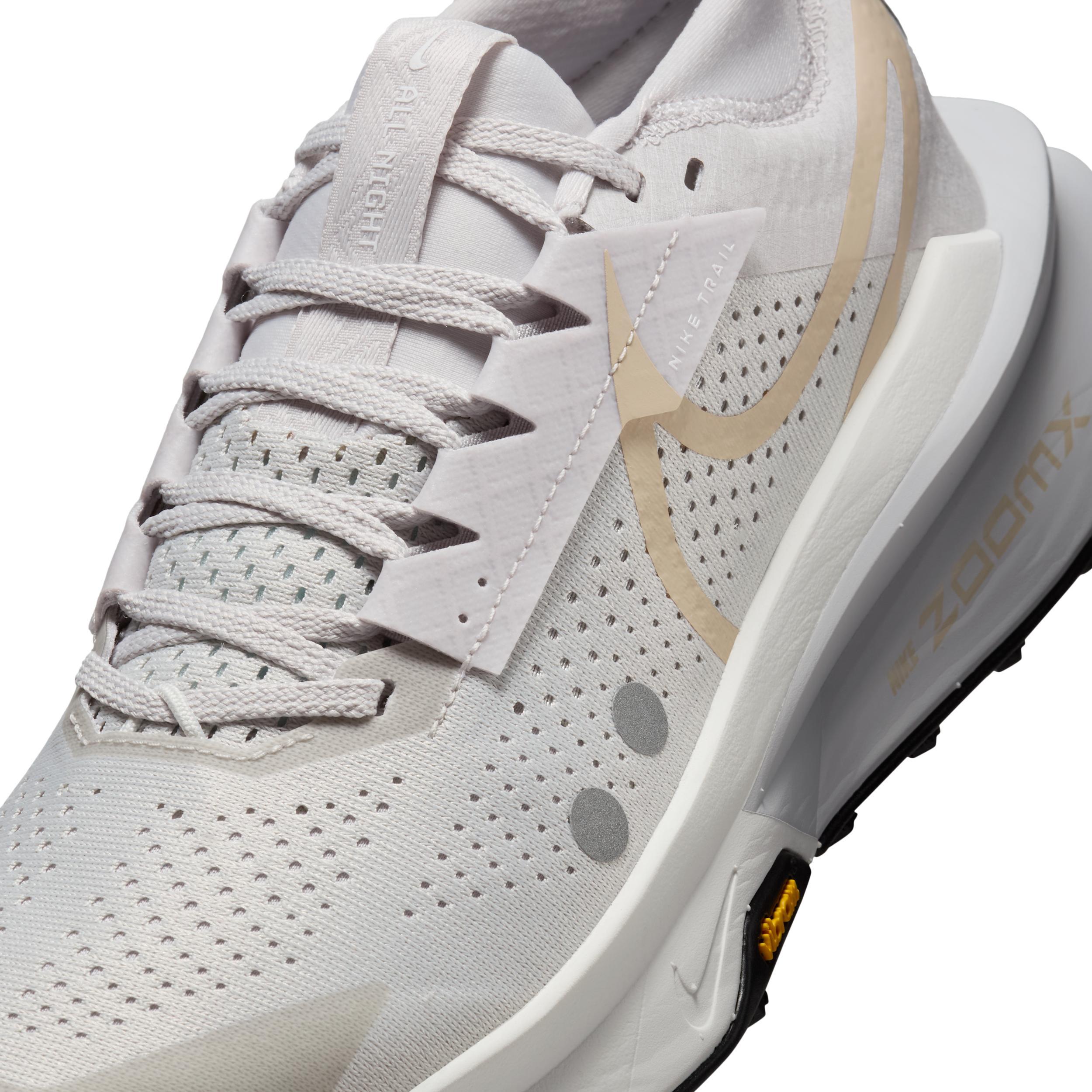 Nike Women's Zegama 2 Trail Running Shoes Product Image