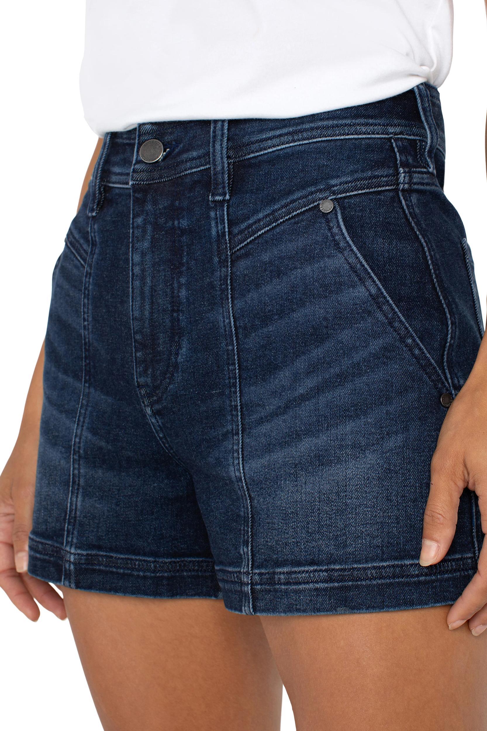 A Line Utility Short Product Image