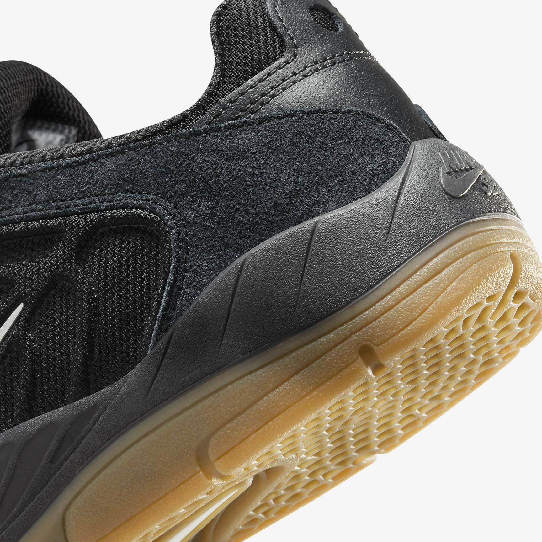 Nike SB Vertebrae Men's Shoes Product Image