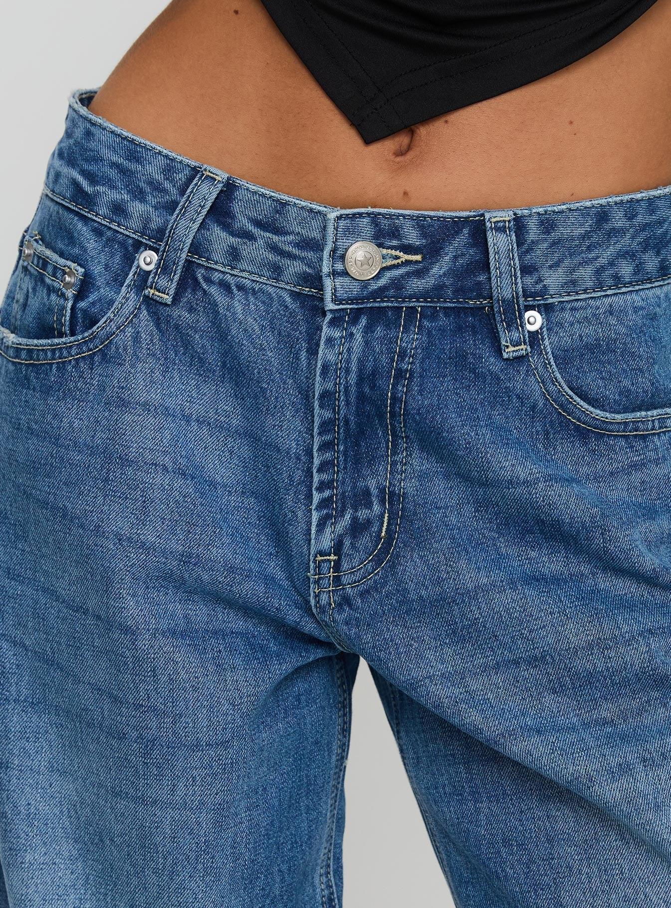 Serenitia Mid Rise Relaxed Jeans Mid Blue Wash Product Image
