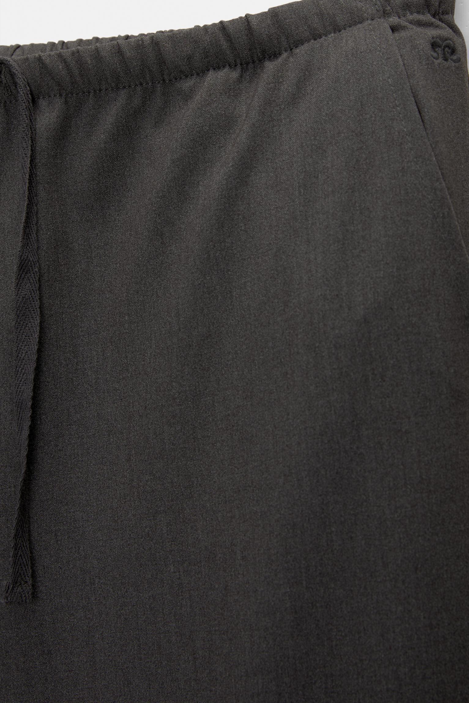 Flowing pants with elastic waistband Product Image