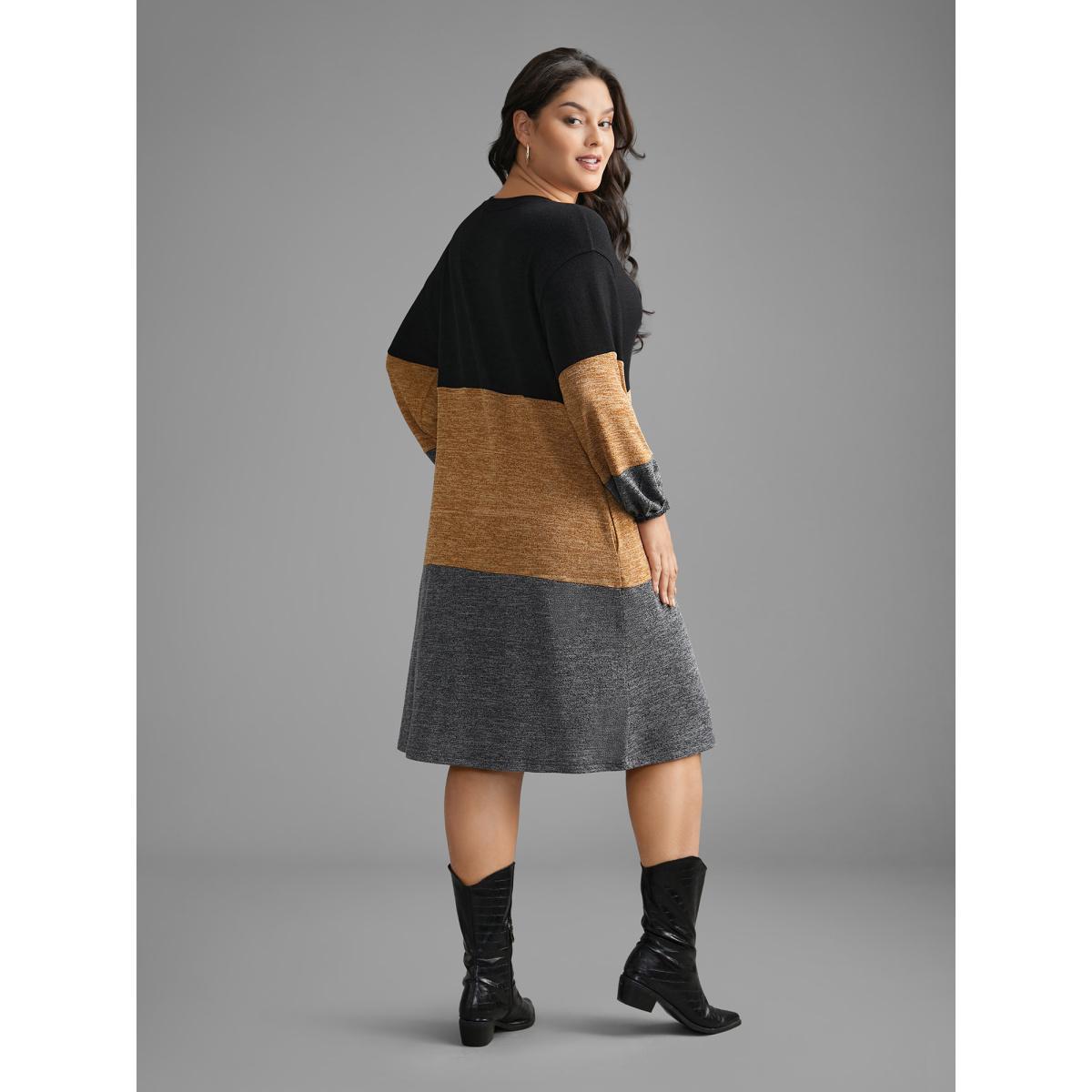 Plus Size Colorblock Contrast Heather Pocket Knit Dress Multicolor Women Casual Contrast Knit Dresses Bloomchic 28/5X Product Image