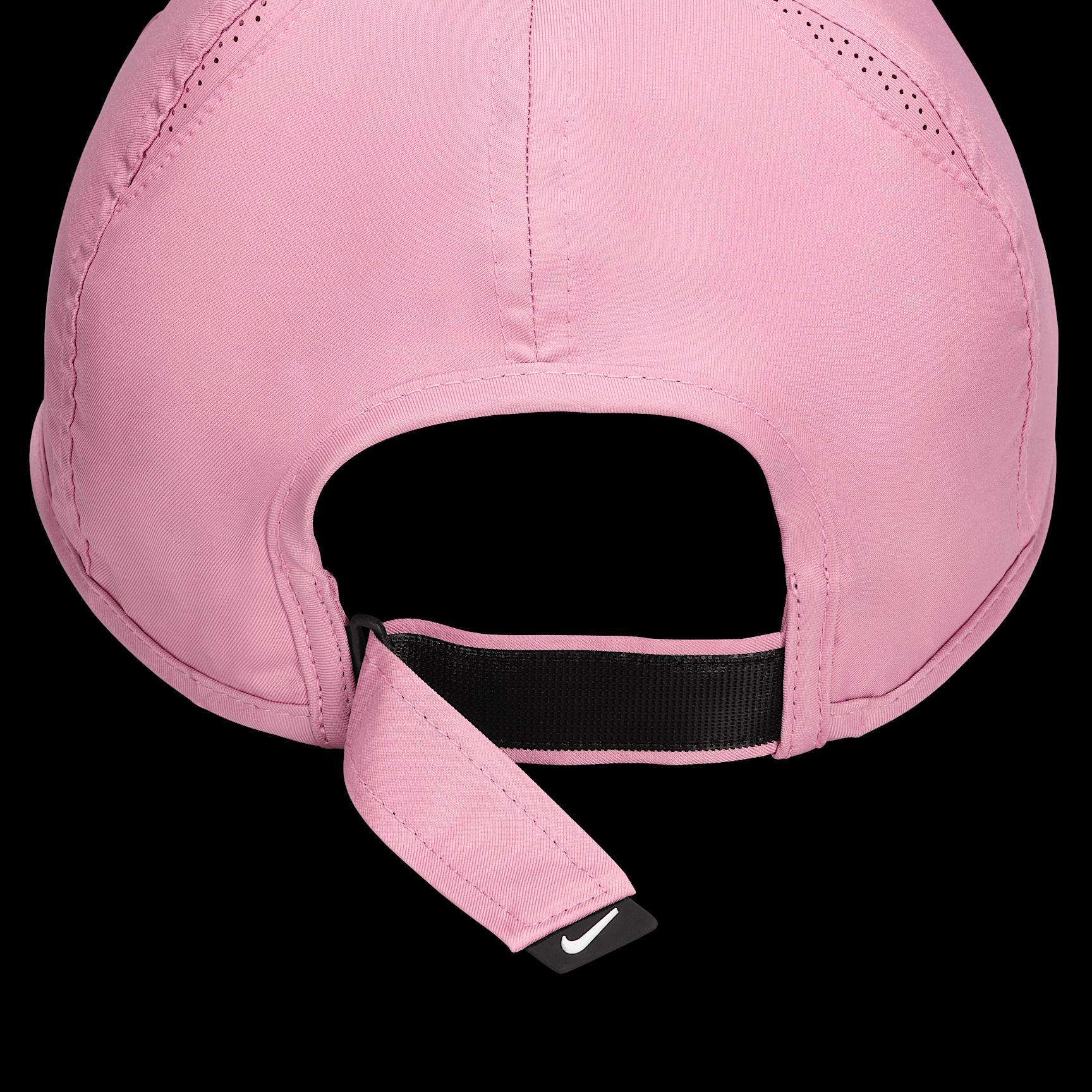 Nike Dri-FIT Club Unstructured Featherlight Cap Product Image