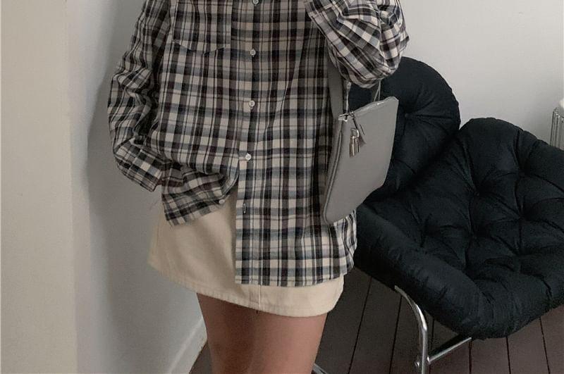 Long-Sleeve Plaid Shirt Product Image