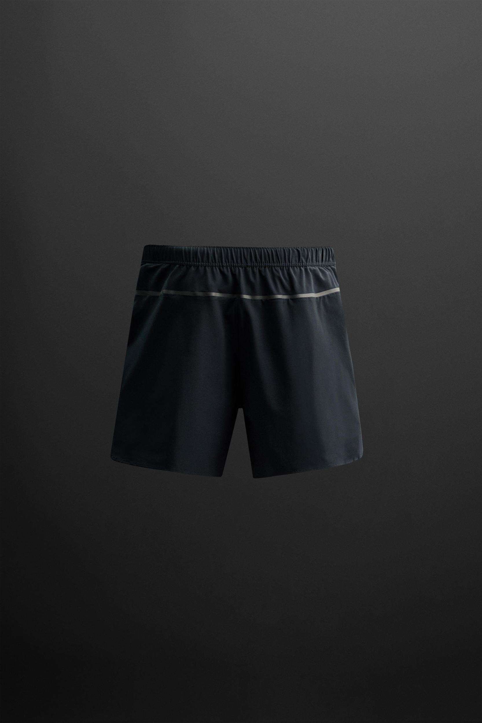 TRAINING SHORTS Product Image