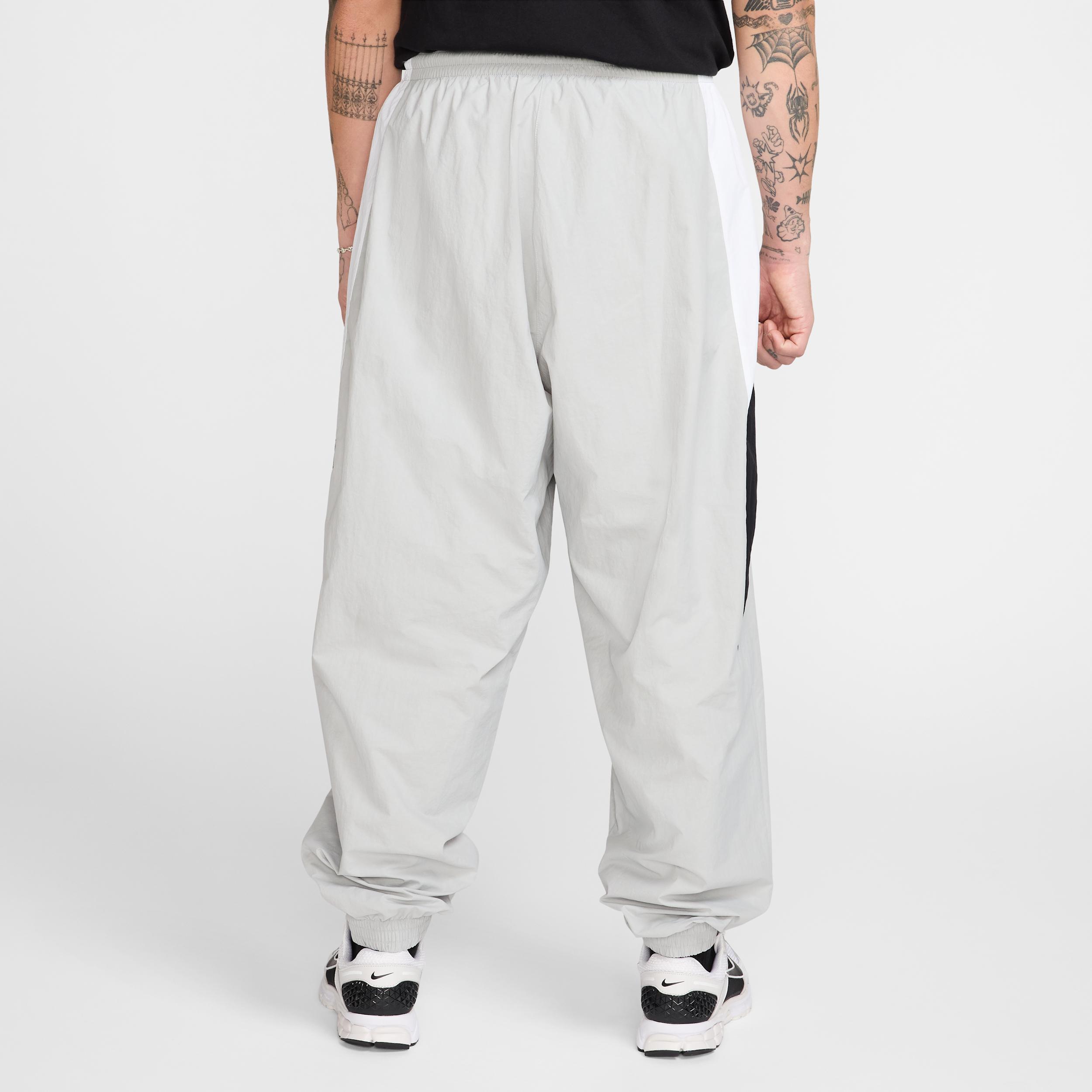 Nike Men's Club Oversized Woven Track Pants Product Image