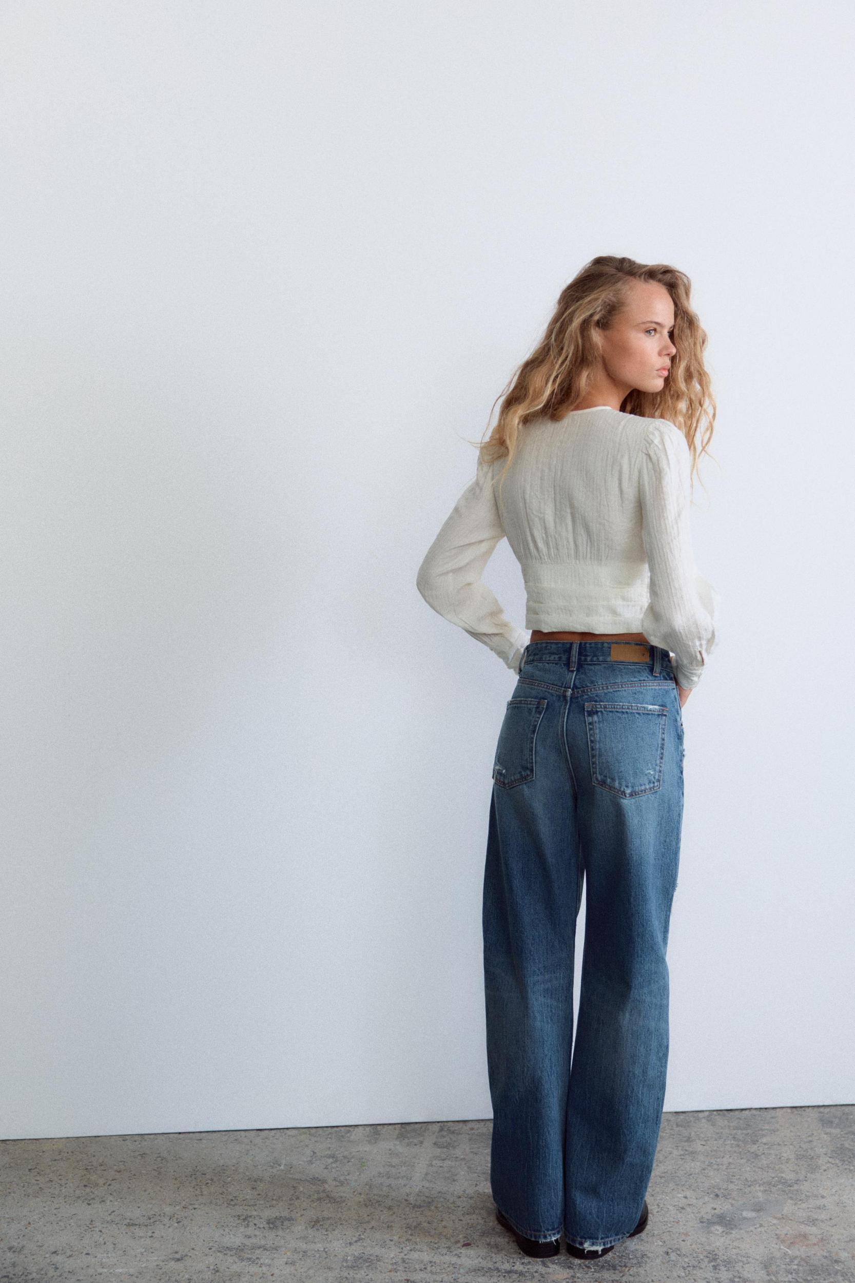 TRF CURVED HIGH-WAISTED JEANS Product Image