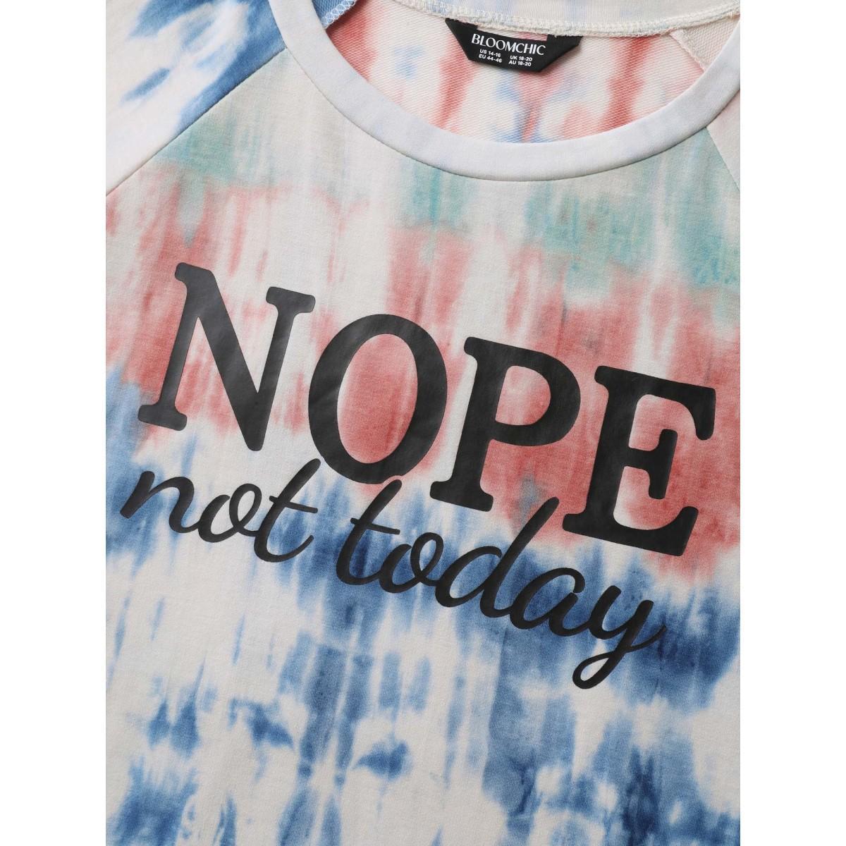 Plus Size Tie-Dye Ombre Gradient Print Sweatshirt Women Multicolor Round Neck Vacation Sweatshirts BloomChic 26/4X Product Image