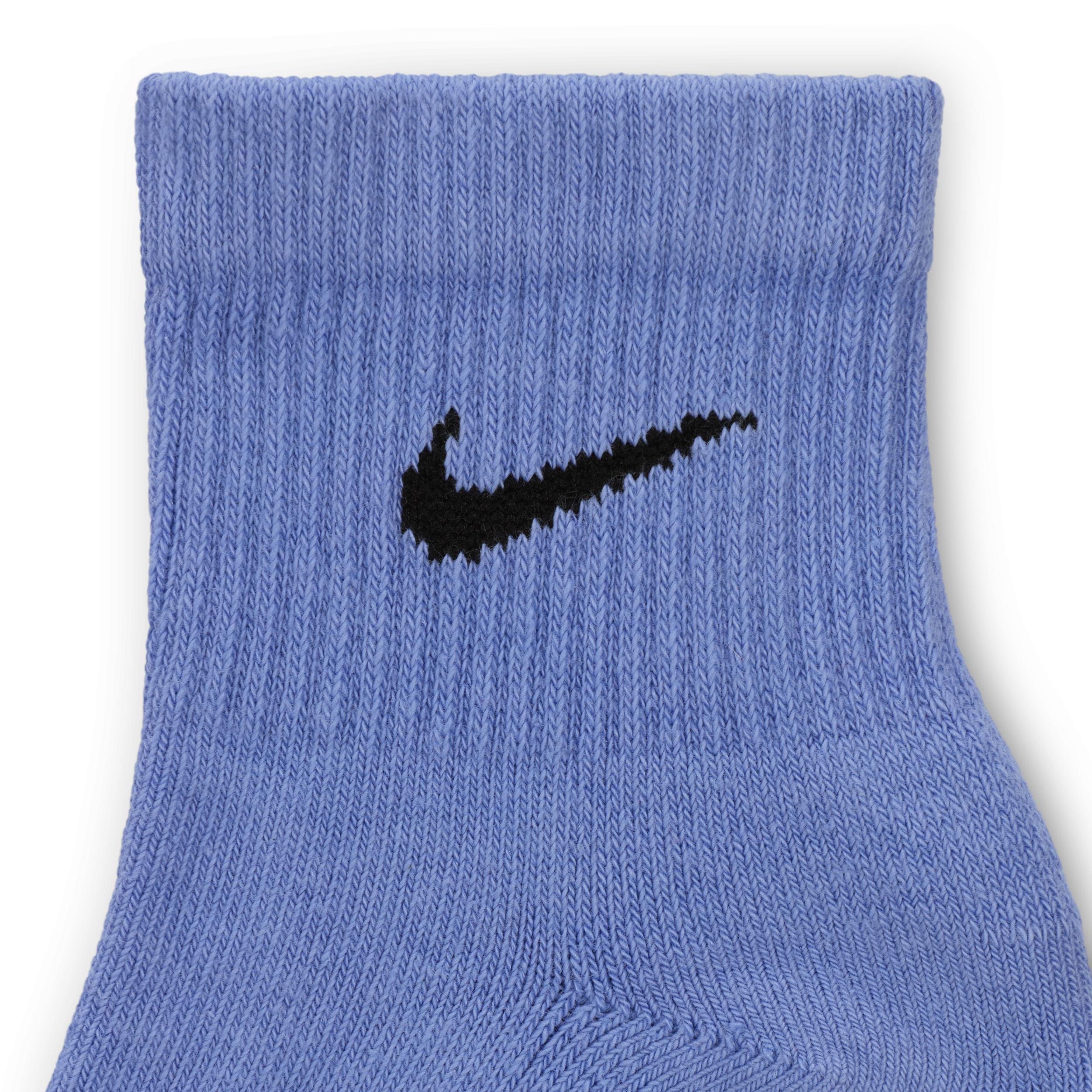 Nike Everyday Plus Cushioned Training Ankle Socks (6 Pairs) Product Image