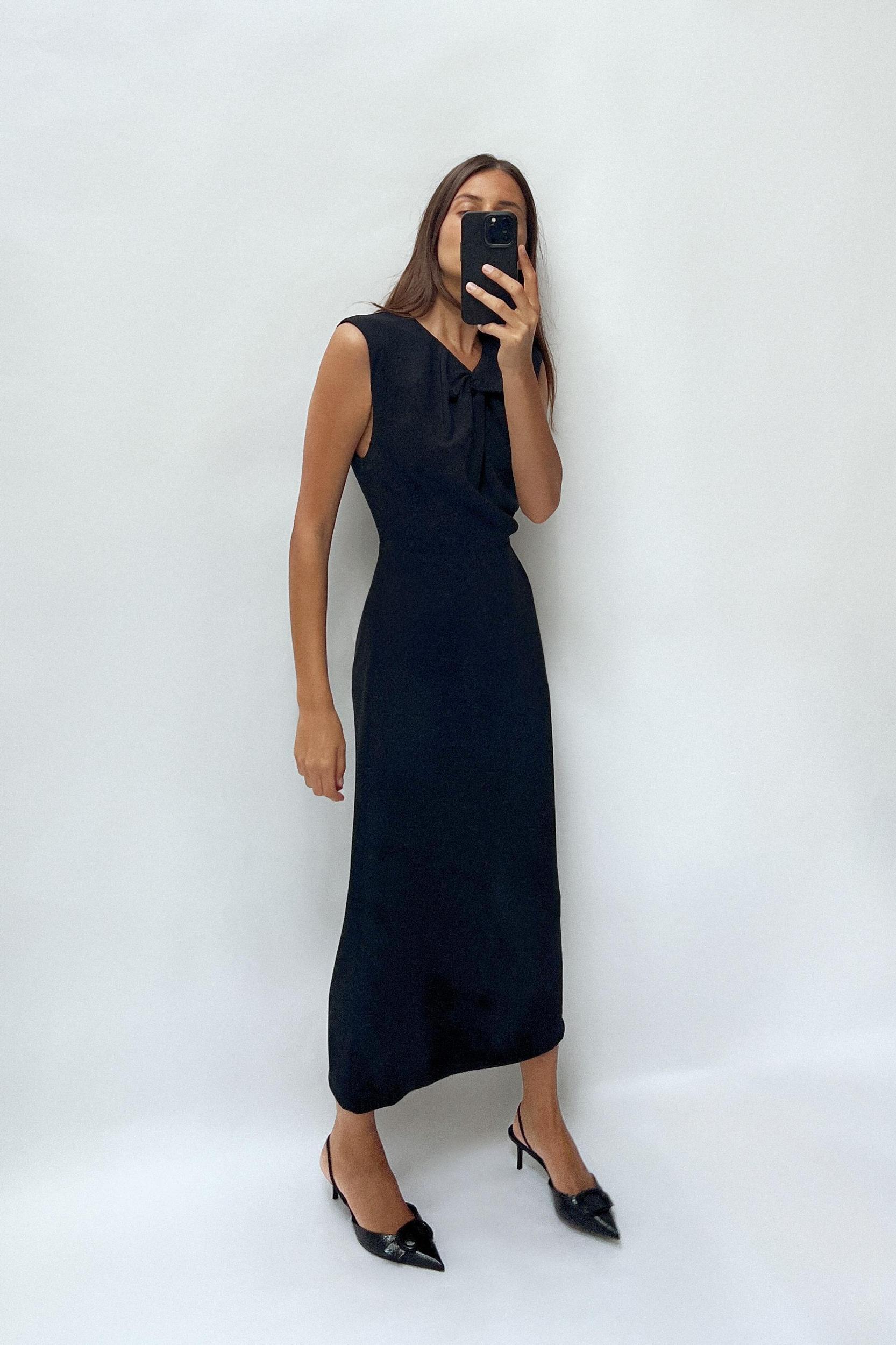 MIDI DRESS WITH FRONT TIE Product Image
