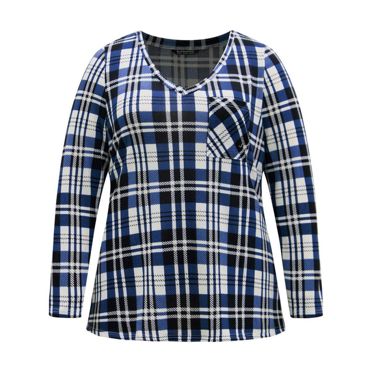 Plus Size Plaid Contrast V Neck Patched Pocket T-shirt Blue Women Casual Contrast Plaid V-neck Dailywear T-shirts BloomChic 12/L Product Image