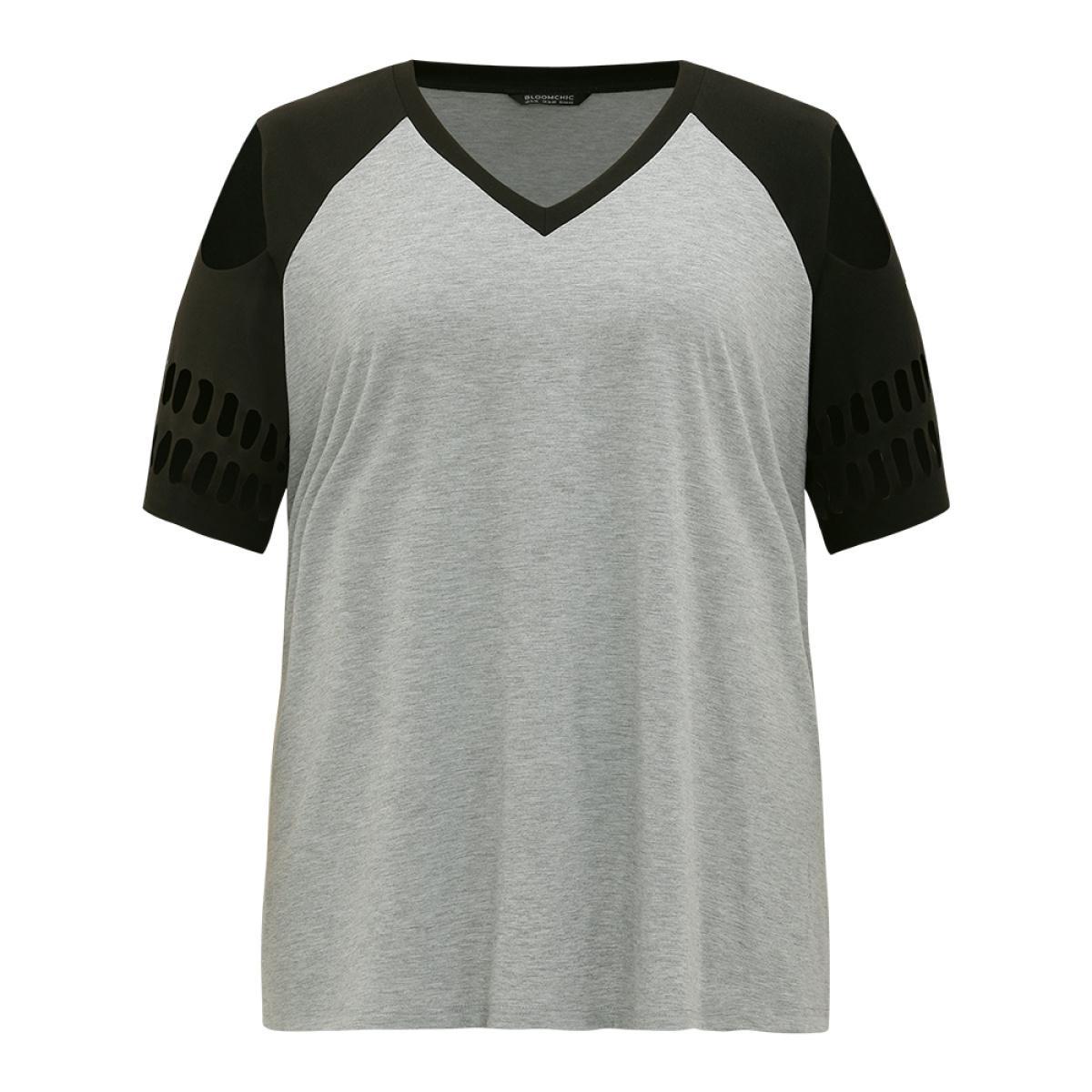 Plus Size Halloween Skull Cut Out Raglan Sleeve T-shirt Gray Women Casual Patchwork Graphic-Halloween V-neck Festival-Halloween T-shirts BloomChic 18-20/2X Product Image