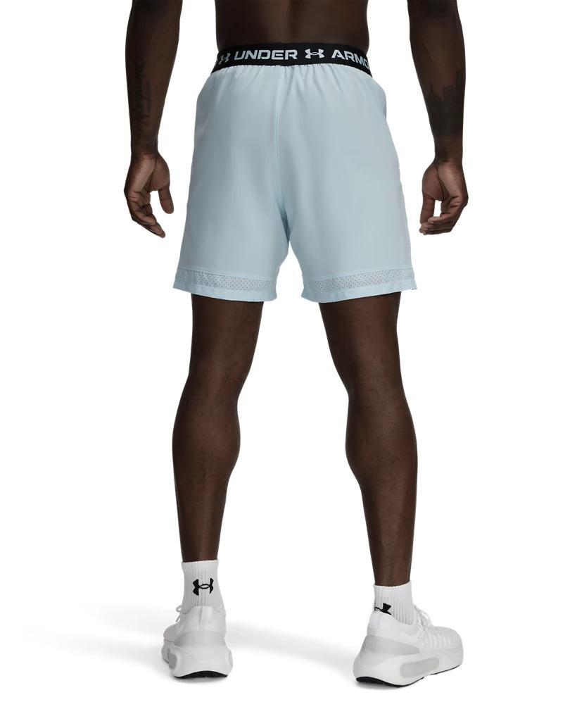 UA Vanish Woven Product Image
