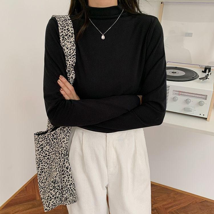Long-Sleeve Mock Neck Plain Tee Product Image
