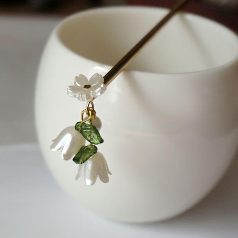 Flower Wooden Hair Stick Product Image
