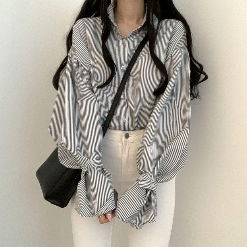 Long-Sleeve Striped Button-Up Shirt Product Image
