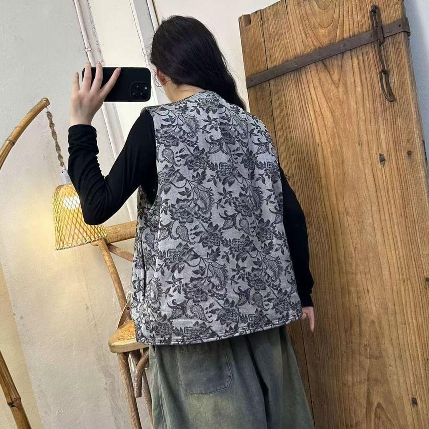 V-Neck Tie Front Puffer Vest Product Image