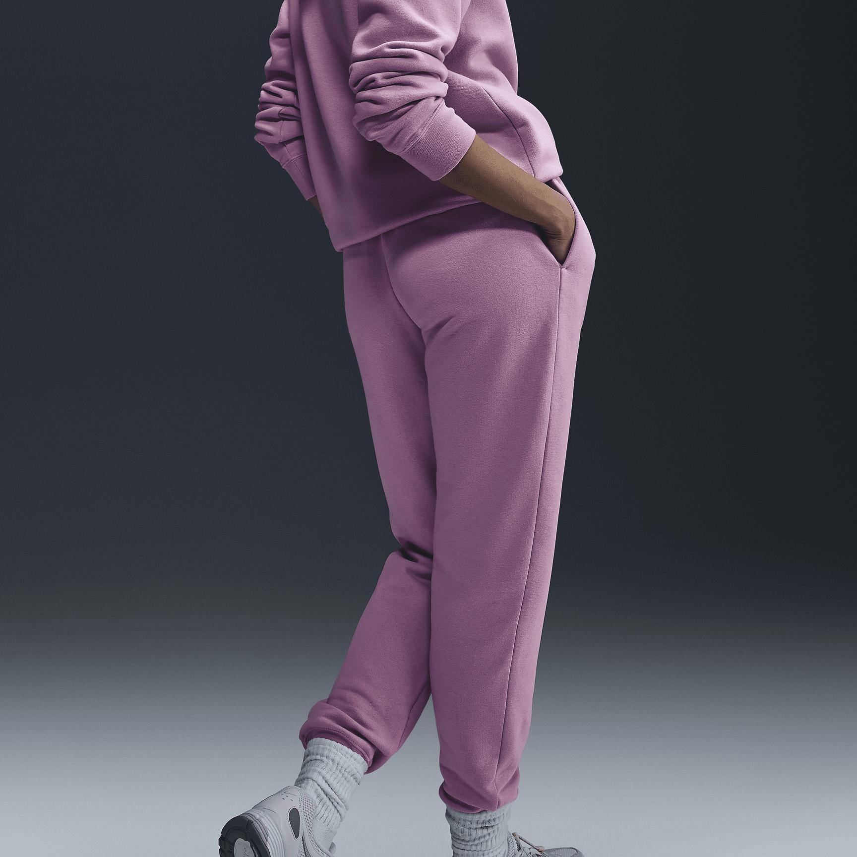 Women's Nike Sportswear Club Fleece Mid-Rise Jogger Pants Product Image