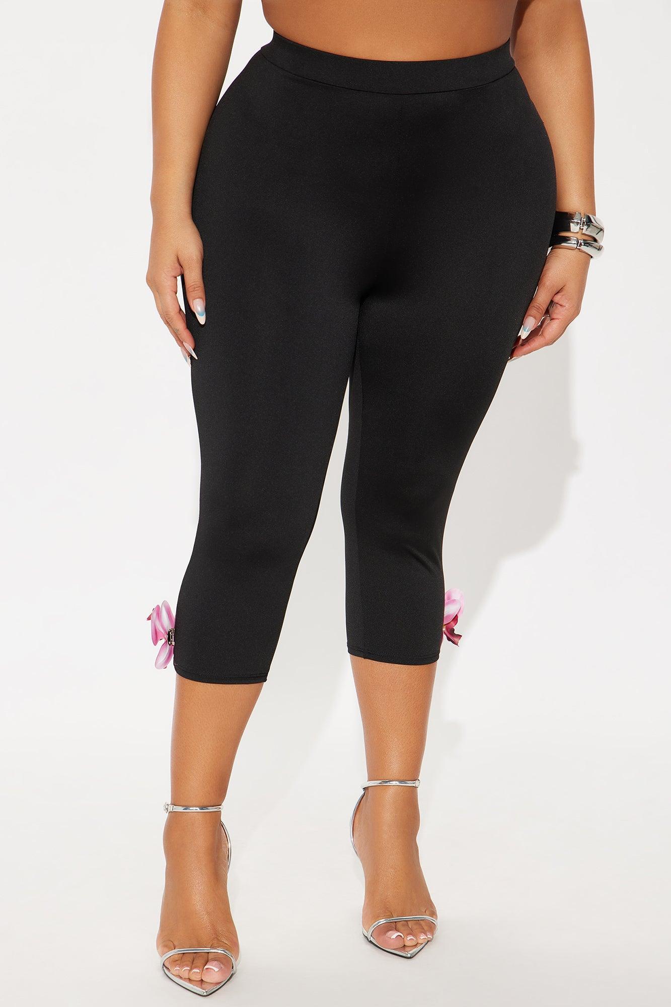 Leilani Hibiscus Capri Legging - Black Product Image
